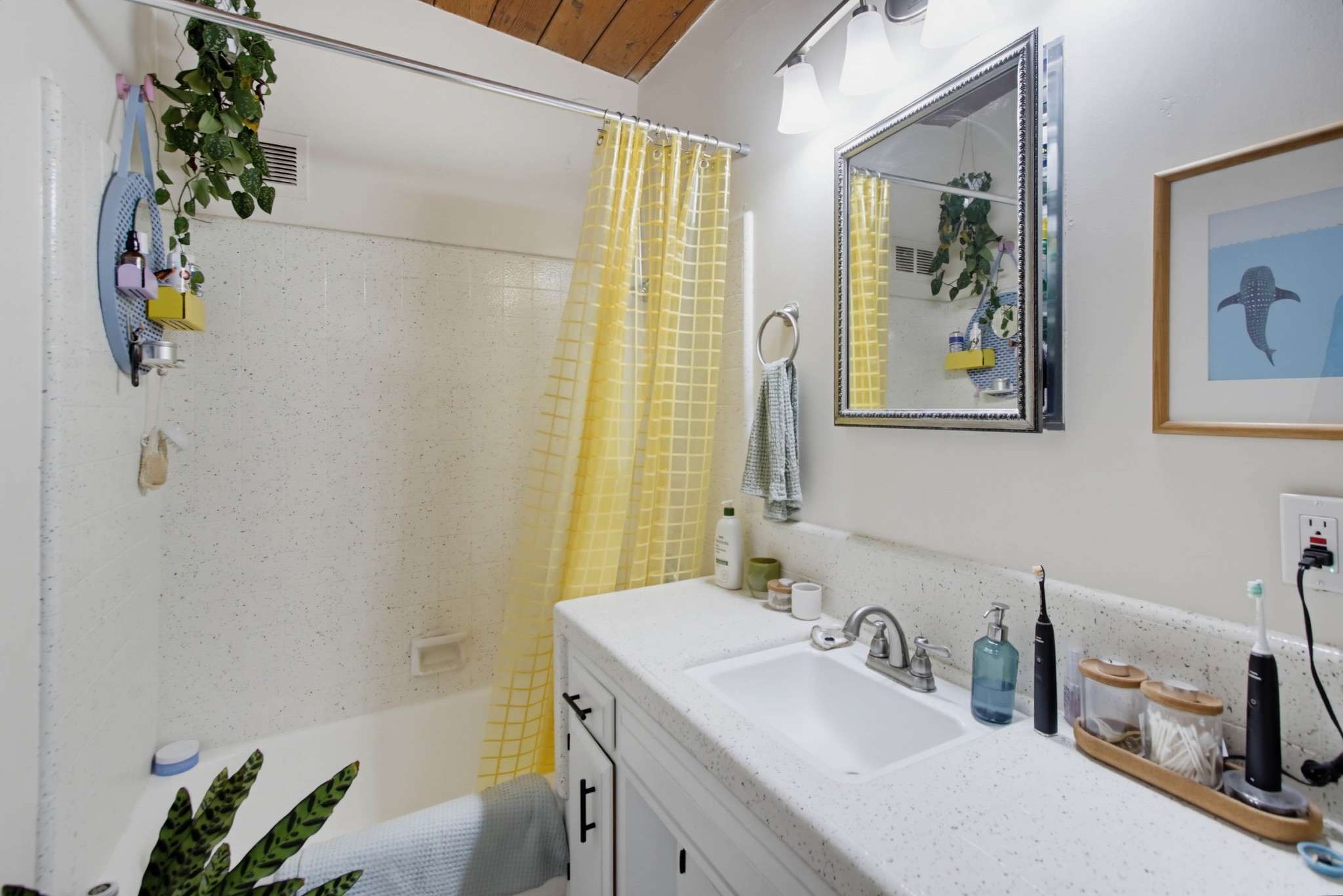 Virtual tour photo 30 of 61 for 4565 Narragansett Ave