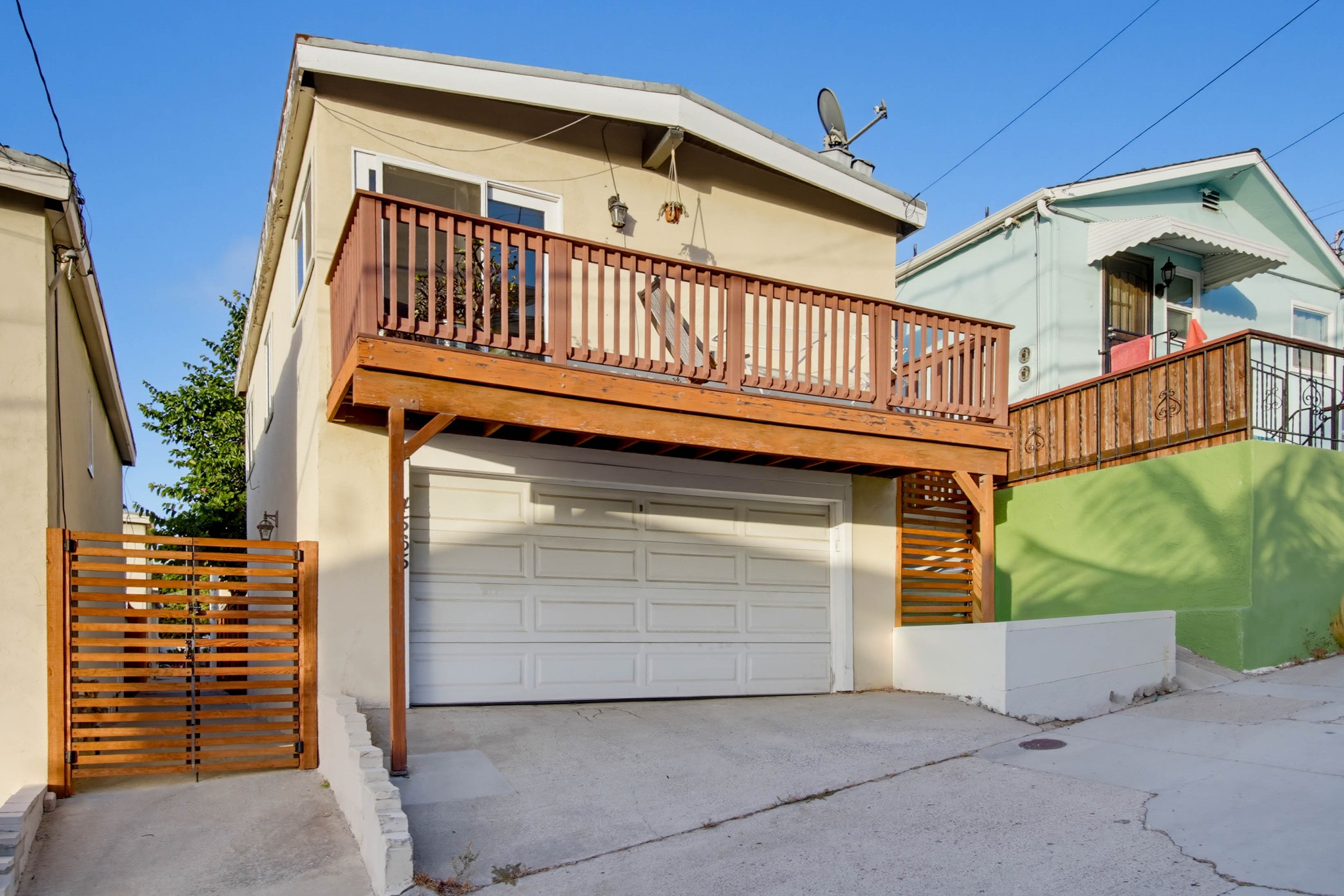 Virtual tour photo 45 of 61 for 4565 Narragansett Ave