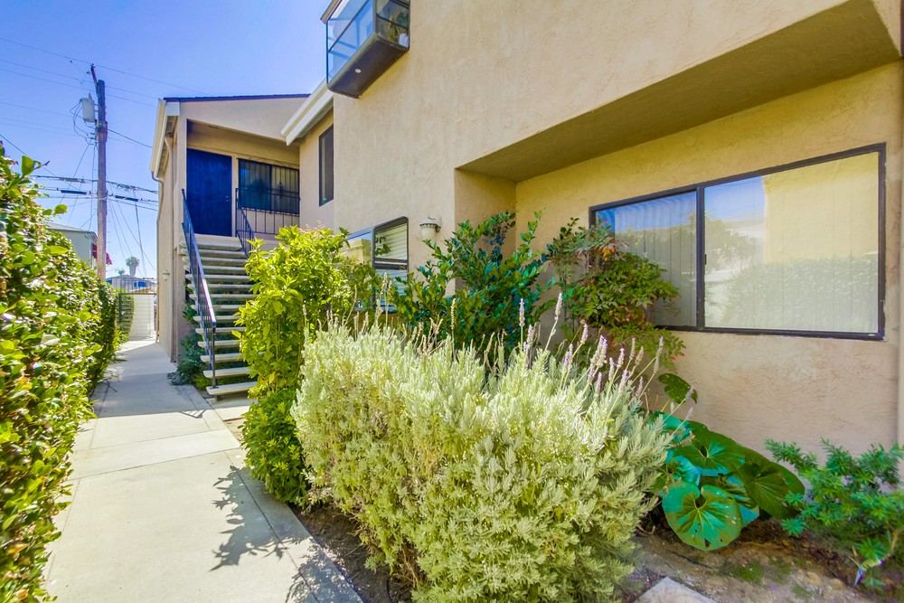 Virtual tour photo 7 of 37 for 4569 Hamilton St #4