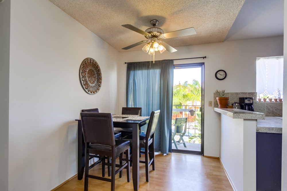 Virtual tour photo 15 of 37 for 4569 Hamilton St #4