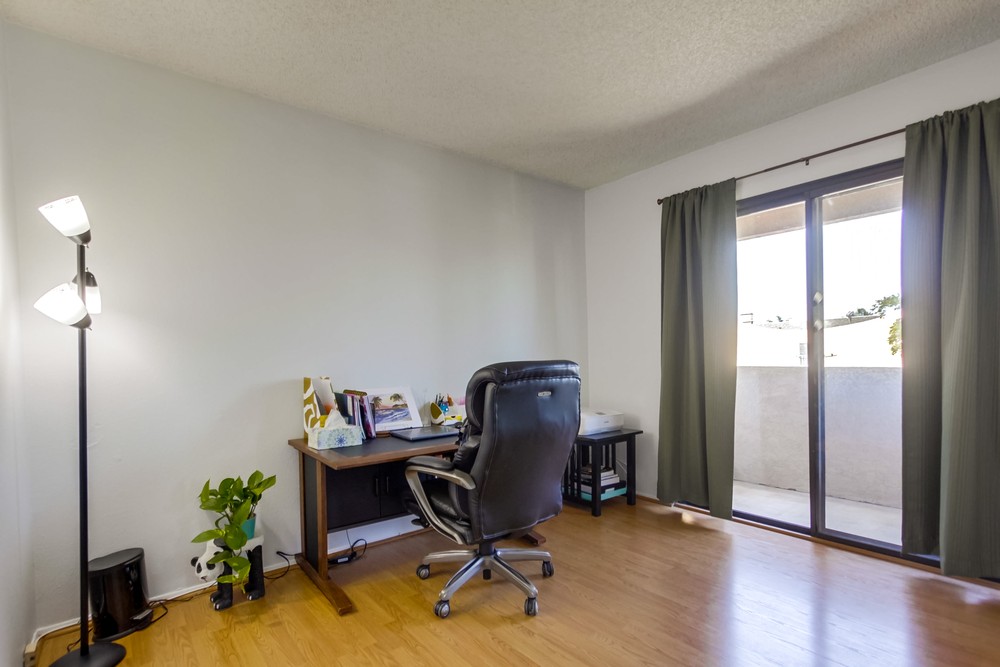 Virtual tour photo 25 of 37 for 4569 Hamilton St #4