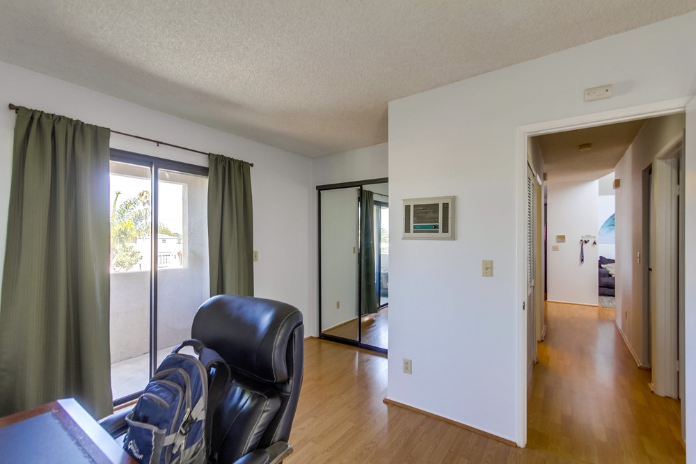 Virtual tour photo 26 of 37 for 4569 Hamilton St #4