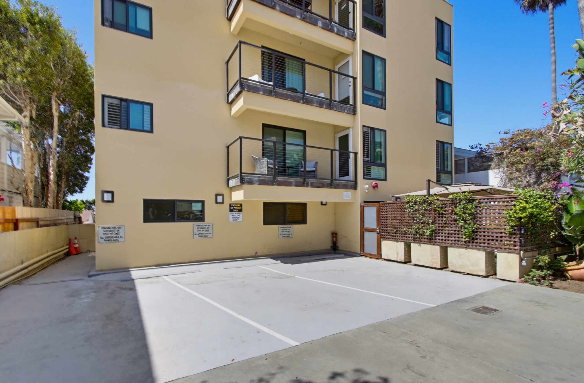 Virtual tour photo 39 of 87 for 457 Coast S Blvd Unit 302