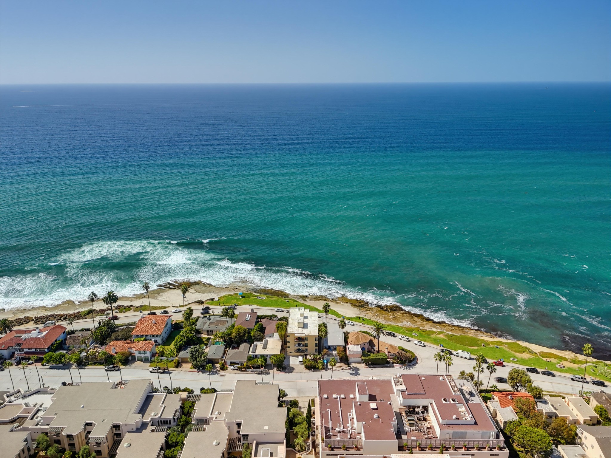 Virtual tour photo 67 of 87 for 457 Coast S Blvd Unit 302