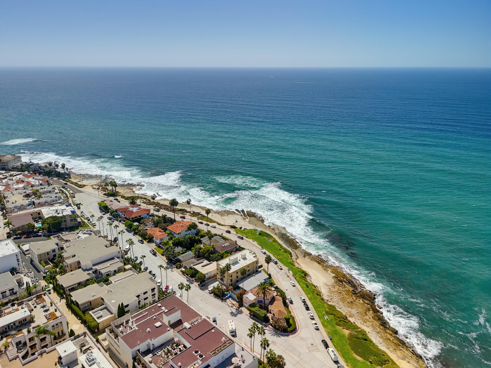 Virtual tour photo 68 of 87 for 457 Coast S Blvd Unit 302