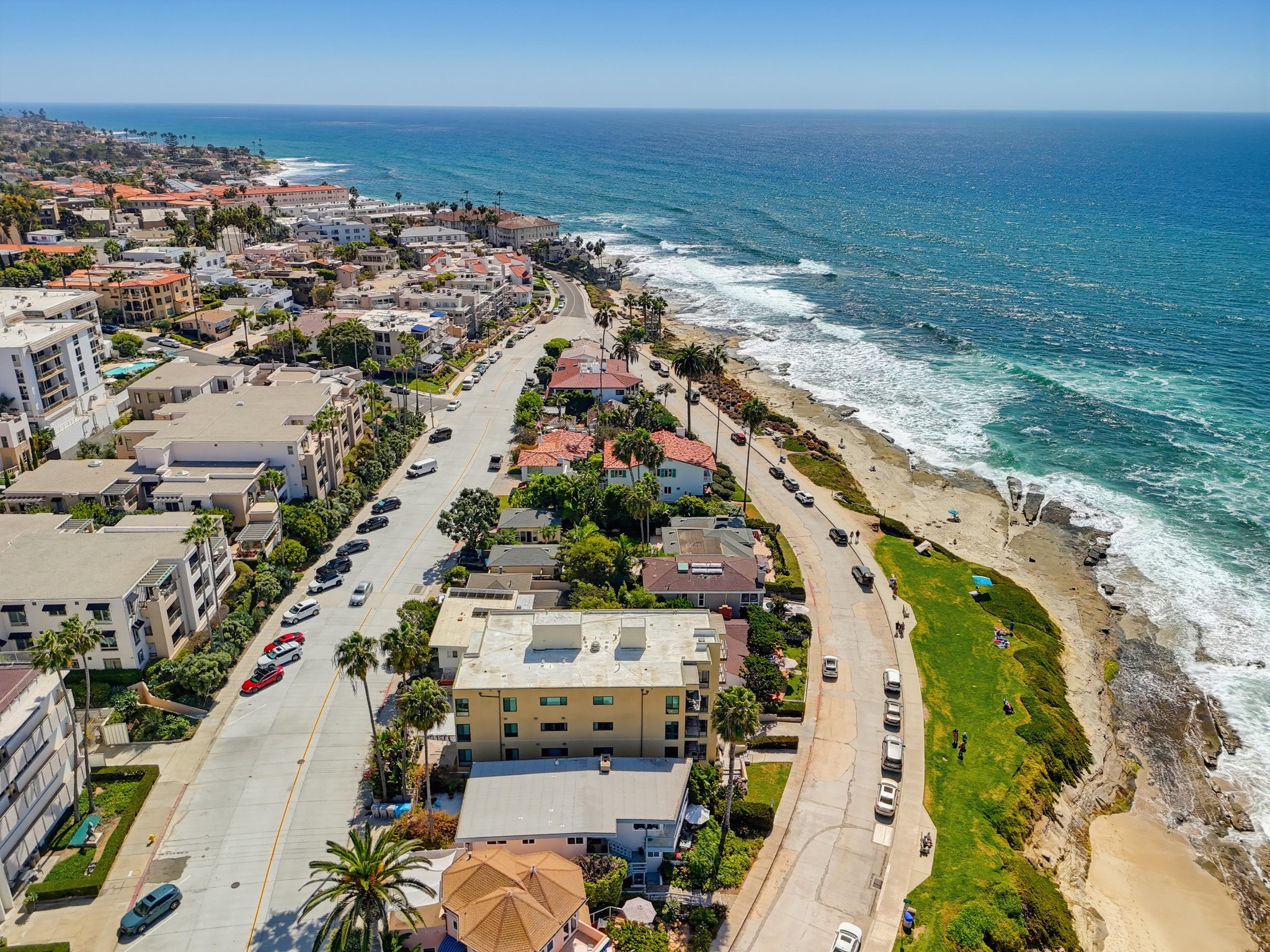 Virtual tour photo 79 of 87 for 457 Coast S Blvd Unit 302