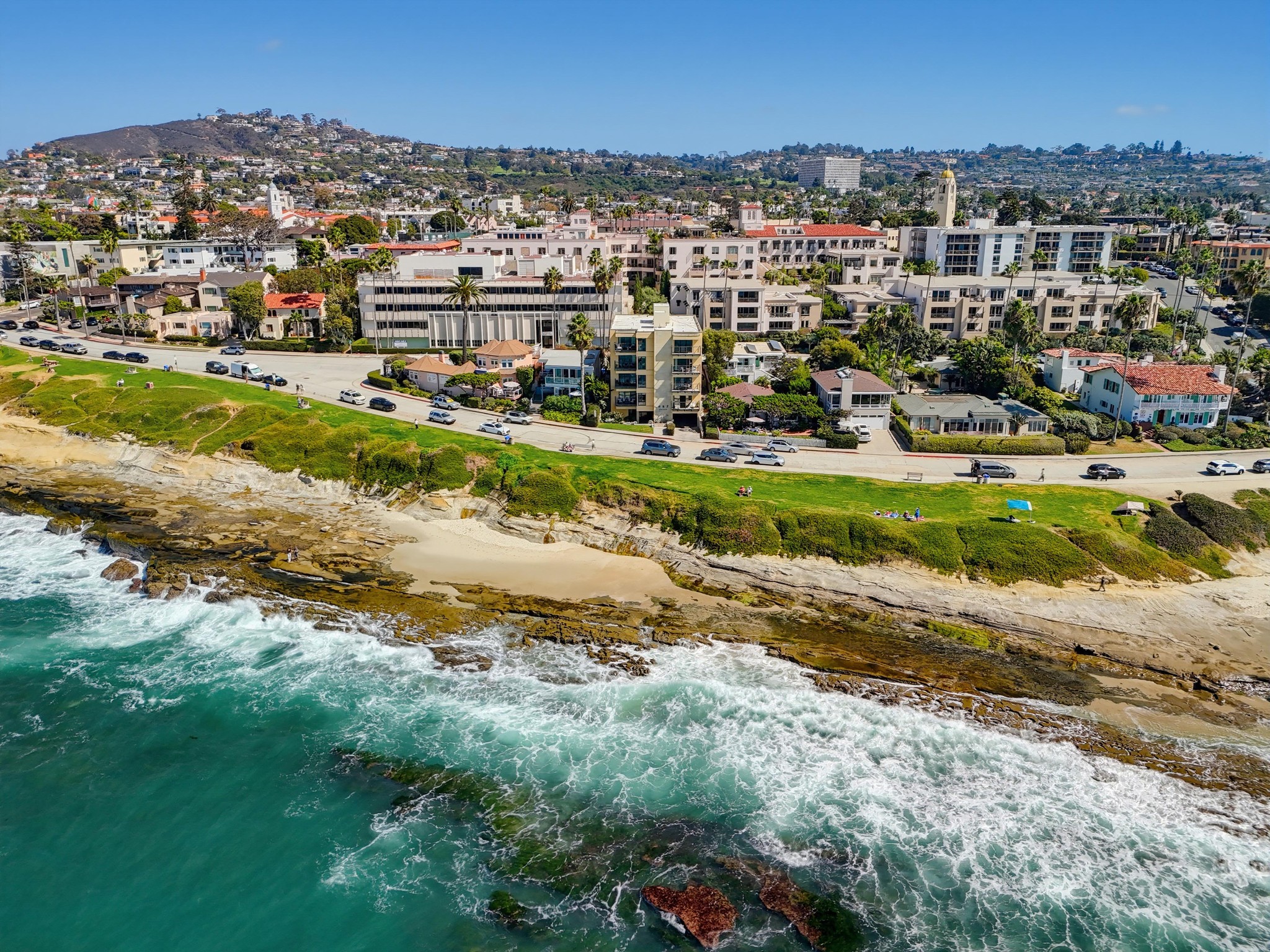 Virtual tour photo 84 of 87 for 457 Coast S Blvd Unit 302