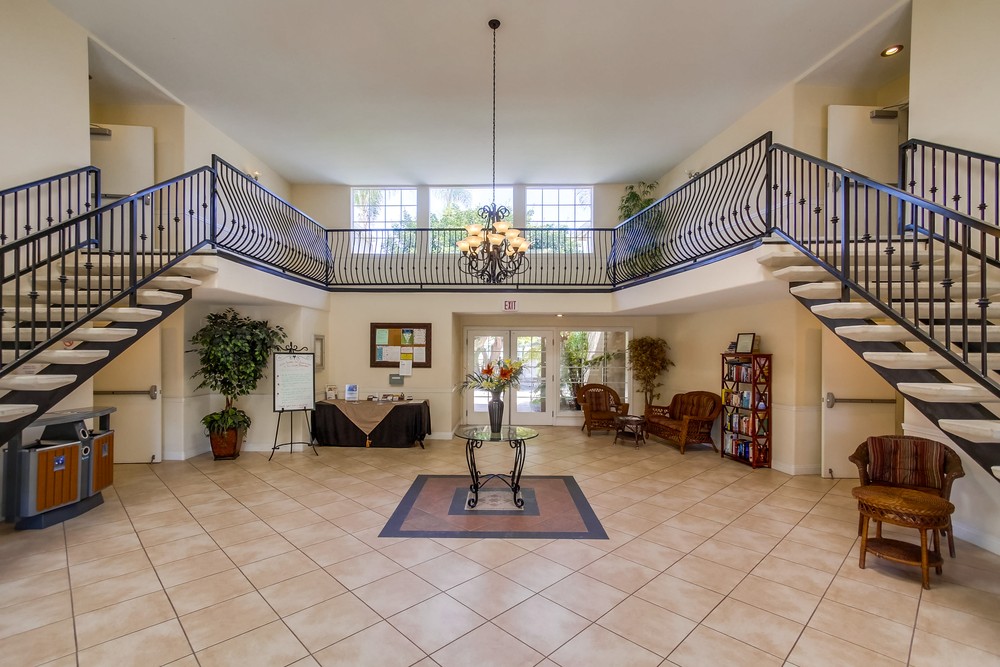 Virtual tour photo 5 of 45 for 4570 54th St #109