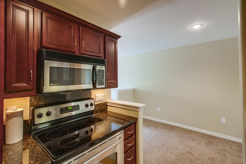 Virtual tour photo 12 of 45 for 4570 54th St #109