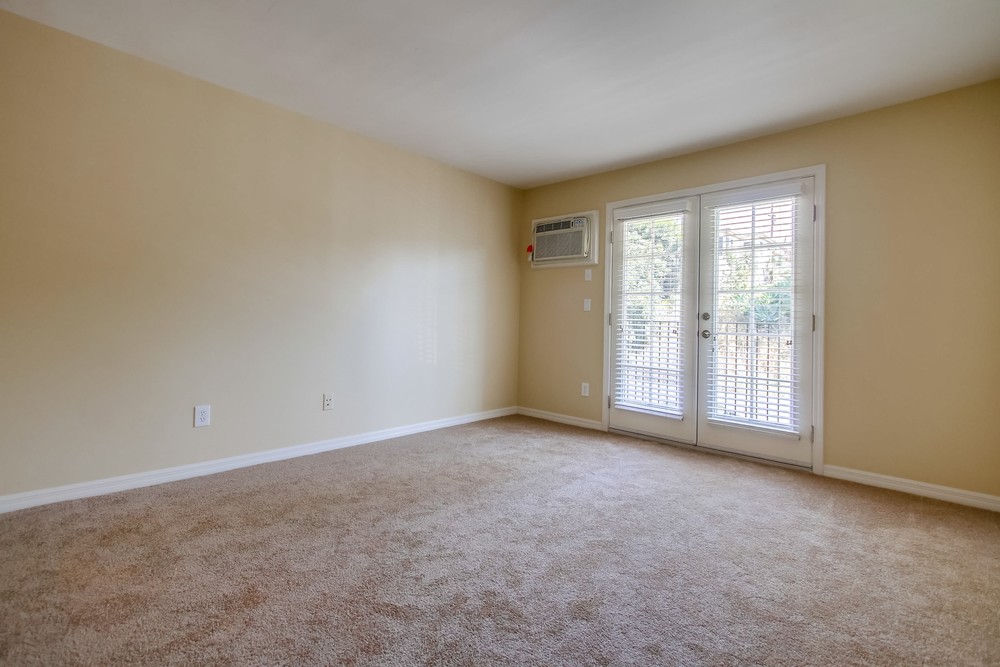 Virtual tour photo 21 of 45 for 4570 54th St #109
