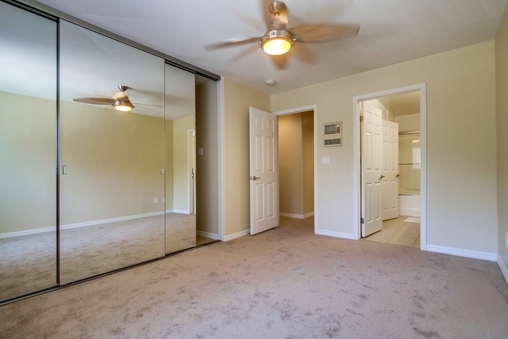Virtual tour photo 29 of 45 for 4570 54th St #109