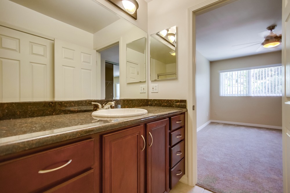 Virtual tour photo 31 of 45 for 4570 54th St #109