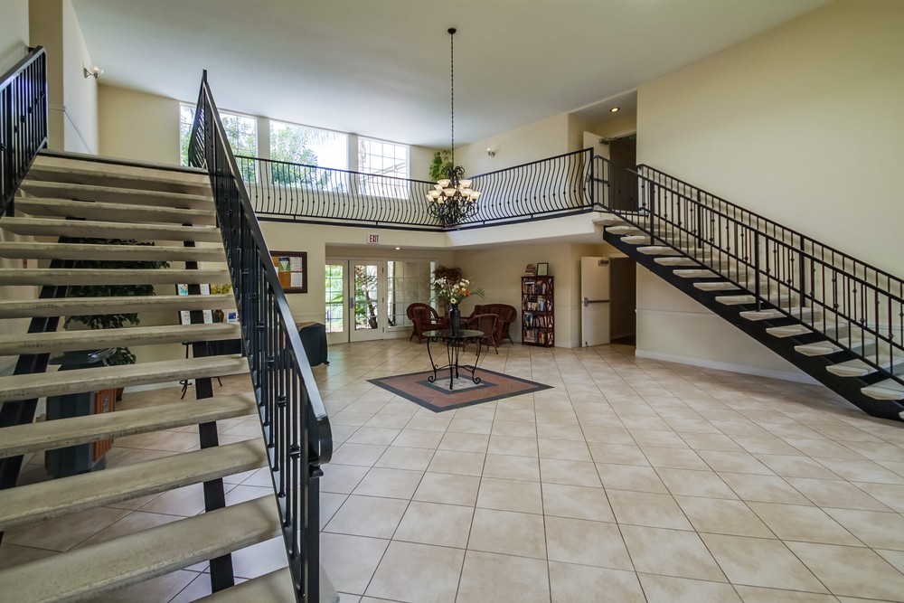 Virtual tour photo 5 of 41 for 4570 54th St #114