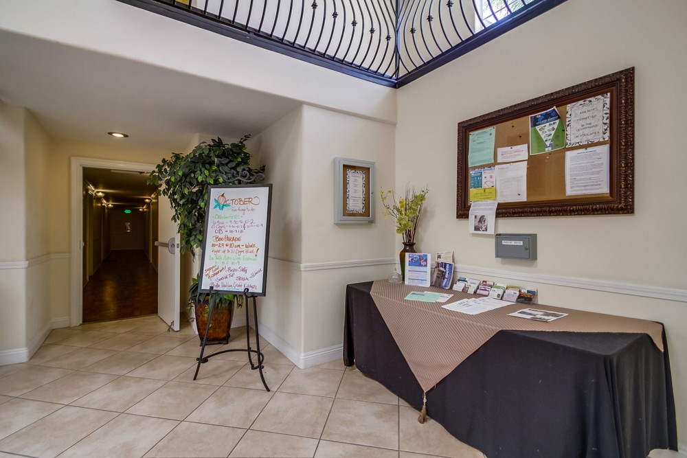 Virtual tour photo 6 of 41 for 4570 54th St #114