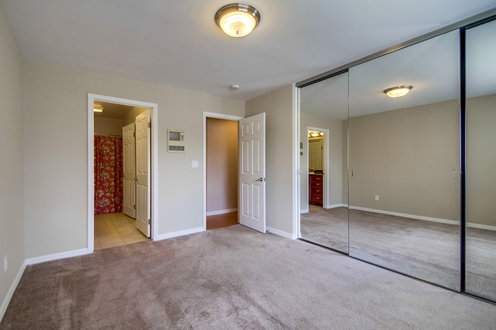 Virtual tour photo 31 of 41 for 4570 54th St #114