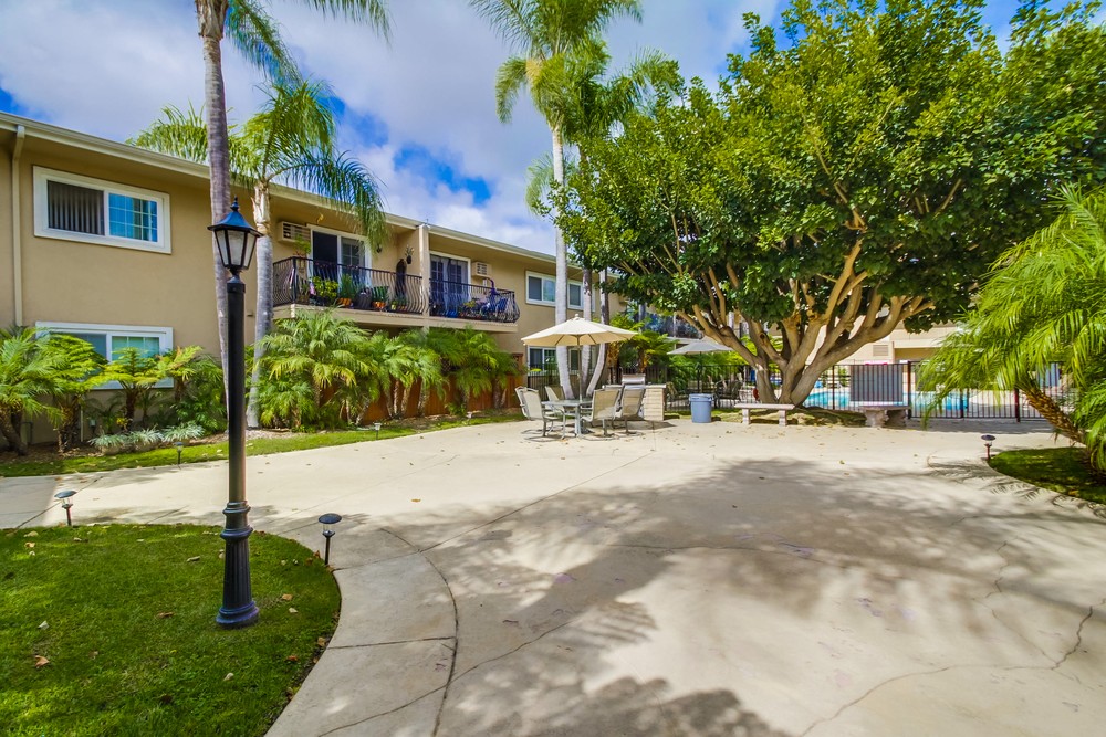 Virtual tour photo 37 of 41 for 4570 54th St #114