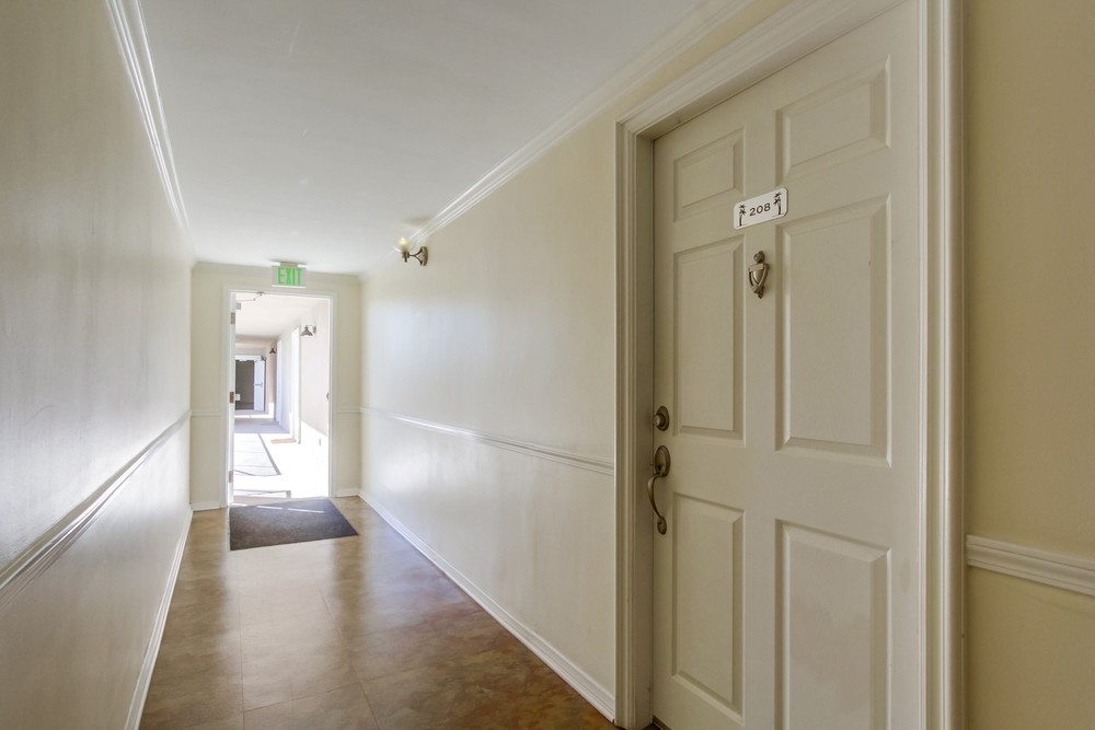 Virtual tour photo 10 of 41 for 4570 54th St UNIT 208