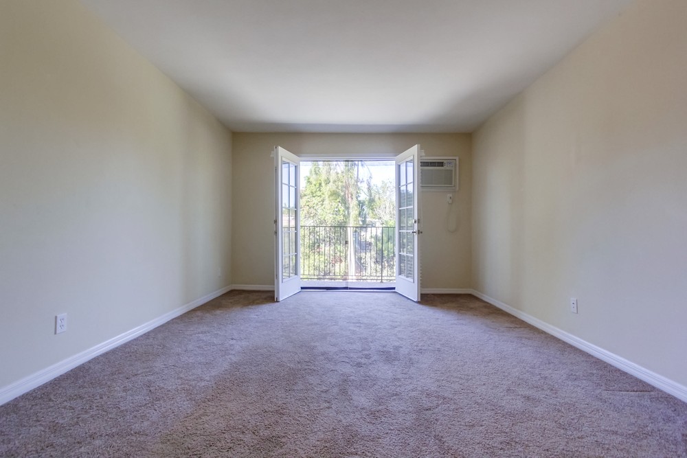 Virtual tour photo 13 of 41 for 4570 54th St UNIT 208