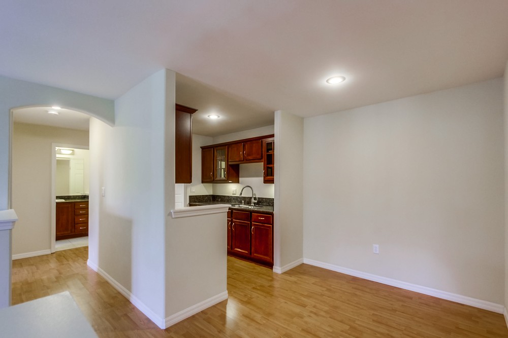 Virtual tour photo 16 of 41 for 4570 54th St UNIT 208
