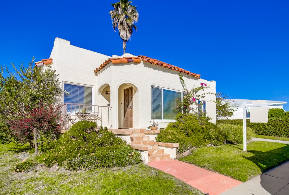 Virtual tour photo 1 of 53 for 4570 Highland Ave