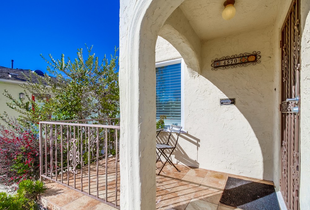 Virtual tour photo 6 of 53 for 4570 Highland Ave