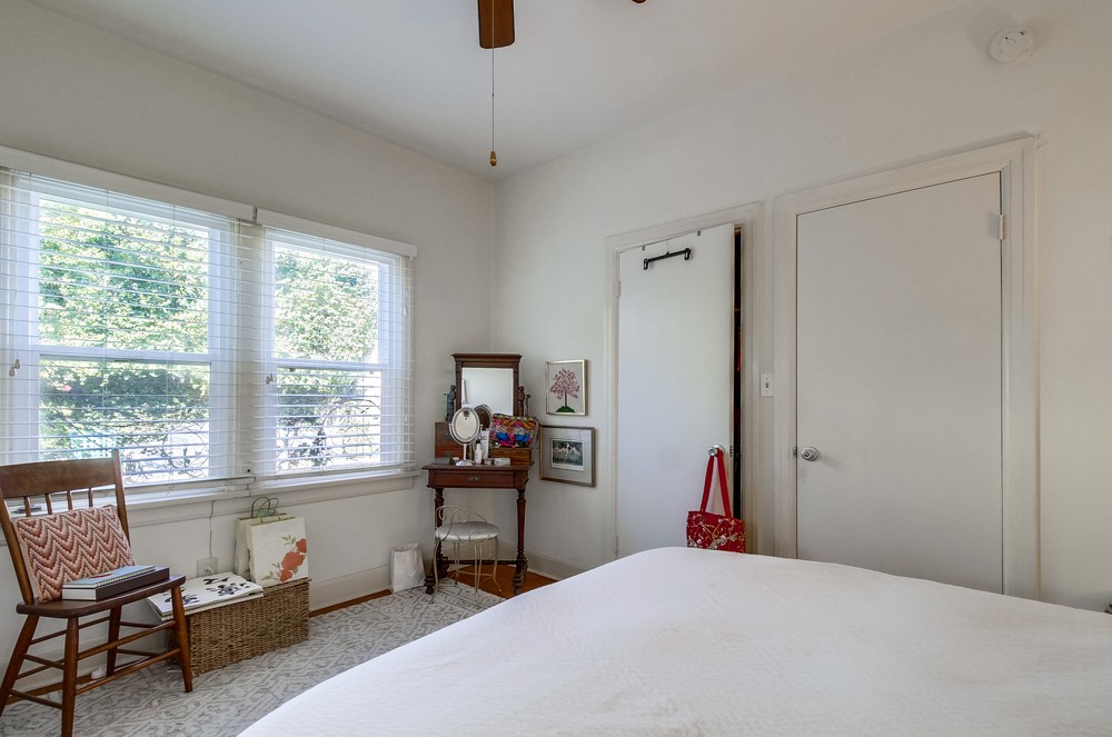 Virtual tour photo 31 of 53 for 4570 Highland Ave