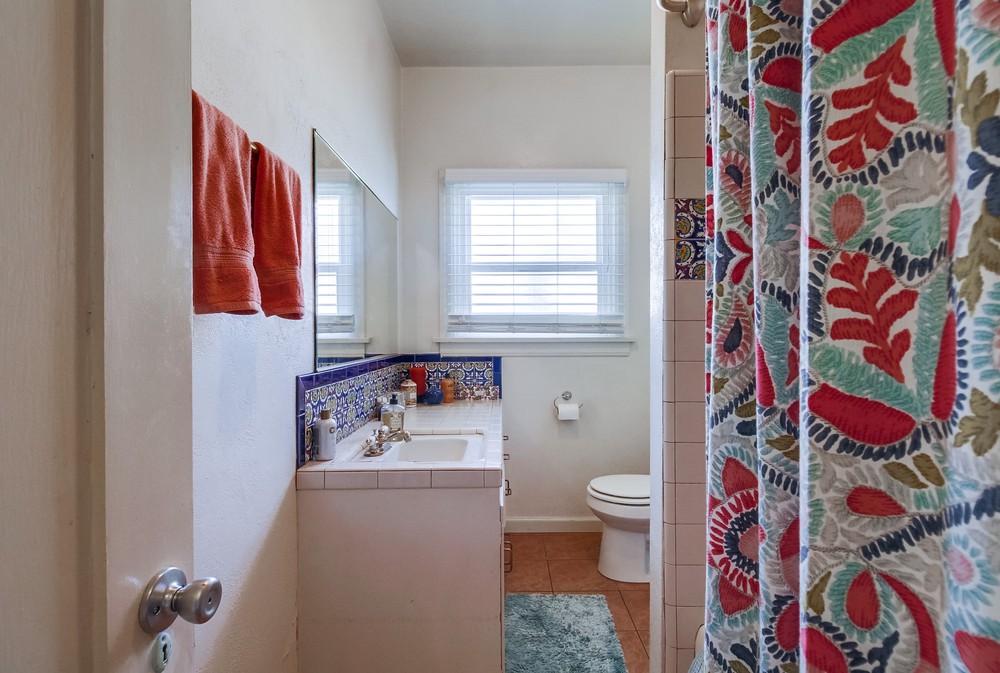 Virtual tour photo 40 of 53 for 4570 Highland Ave