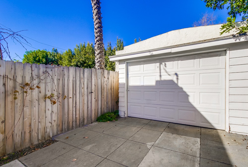 Virtual tour photo 47 of 53 for 4570 Highland Ave