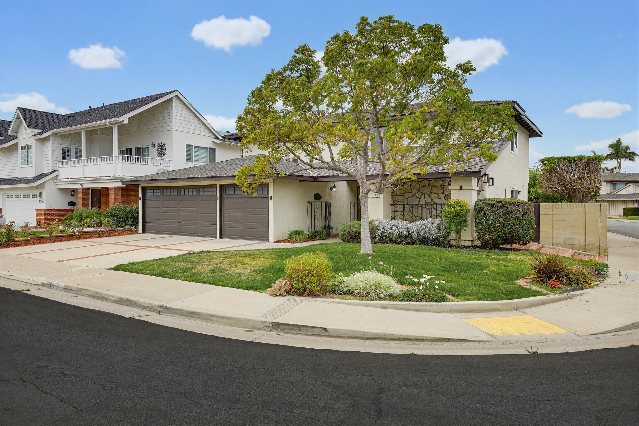 Virtual tour photo 1 of 75 for 4571 Trafalgar Dr