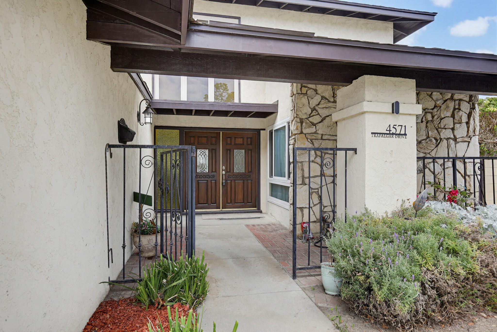 Virtual tour photo 7 of 75 for 4571 Trafalgar Dr