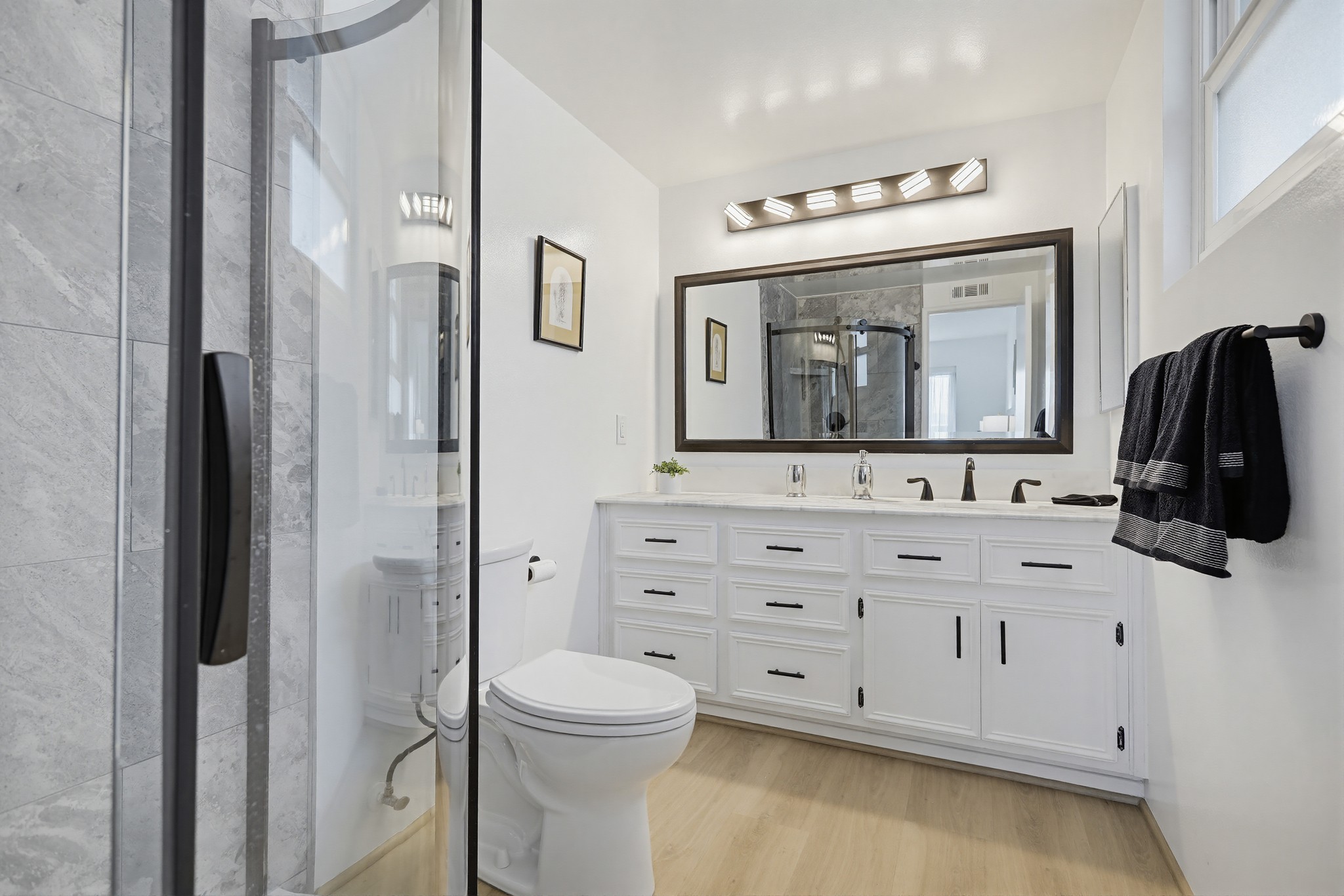 Virtual tour photo 52 of 75 for 4571 Trafalgar Dr