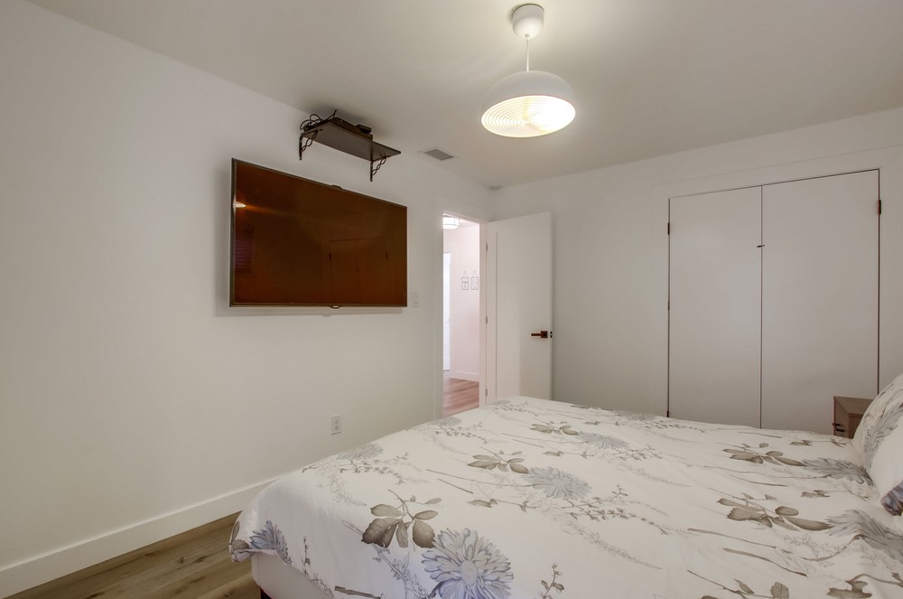 Virtual tour photo 30 of 52 for 4572 Manitou Way