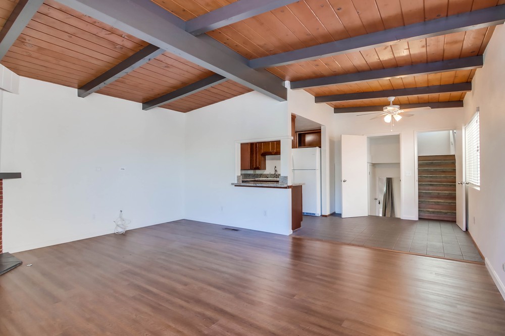 Virtual tour photo 12 of 45 for 4573 Narragansett Ave