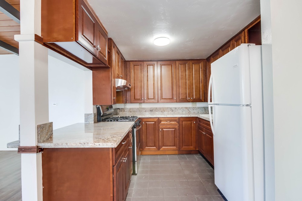 Virtual tour photo 19 of 45 for 4573 Narragansett Ave