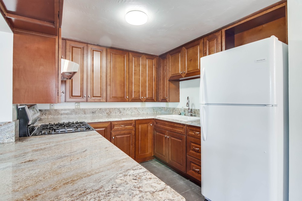 Virtual tour photo 21 of 45 for 4573 Narragansett Ave