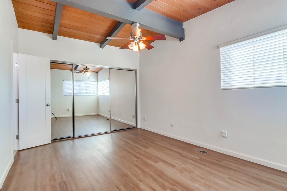 Virtual tour photo 28 of 45 for 4573 Narragansett Ave
