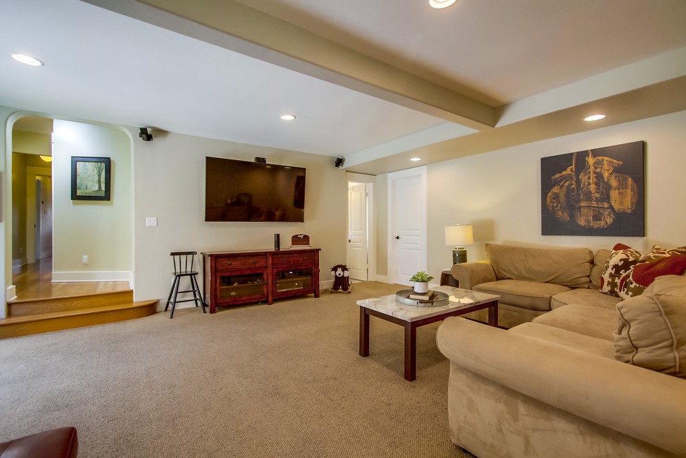 Virtual tour photo 35 of 64 for 4574 Marlborough Dr