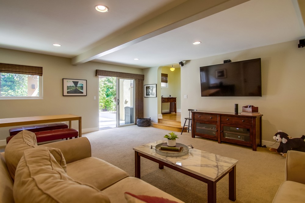 Virtual tour photo 36 of 64 for 4574 Marlborough Dr
