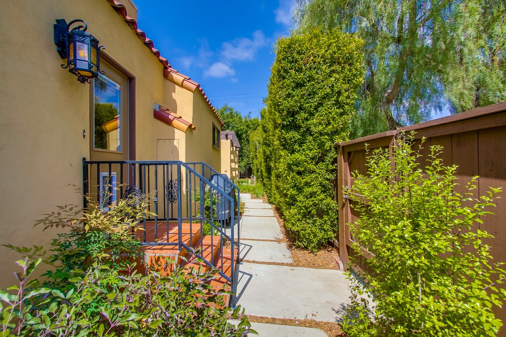 Virtual tour photo 40 of 64 for 4574 Marlborough Dr