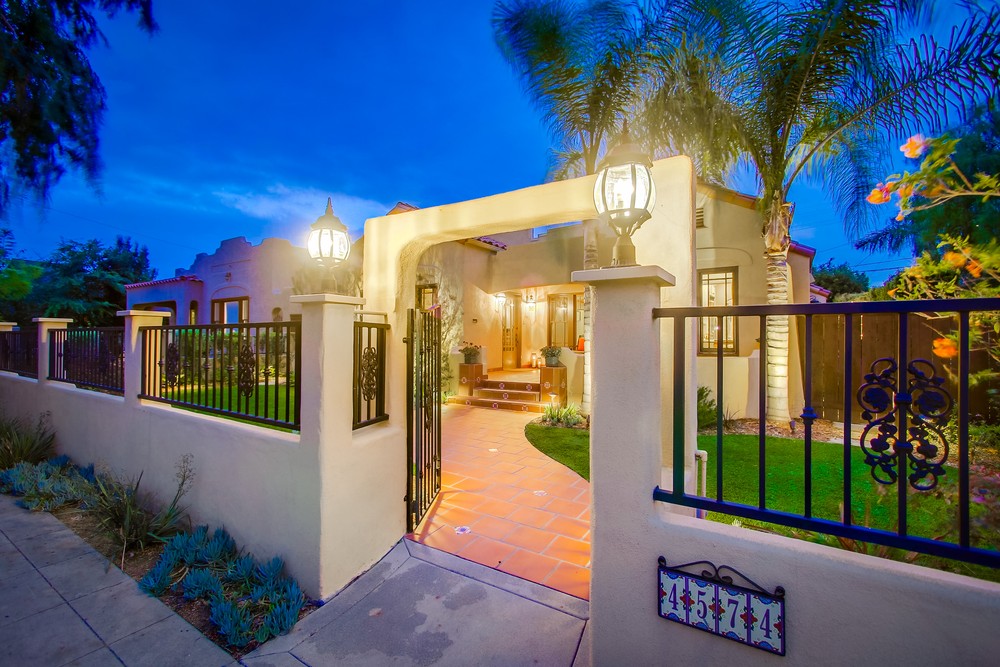 Virtual tour photo 4 of 81 for 4574 Marlborough Dr