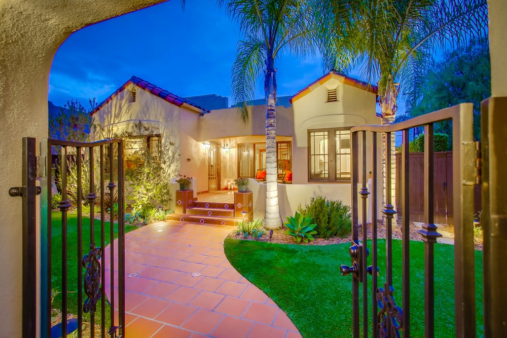 Virtual tour photo 6 of 81 for 4574 Marlborough Dr