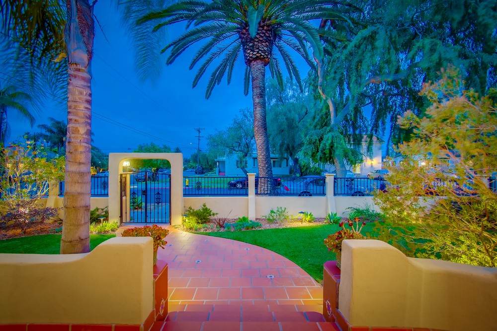 Virtual tour photo 14 of 81 for 4574 Marlborough Dr