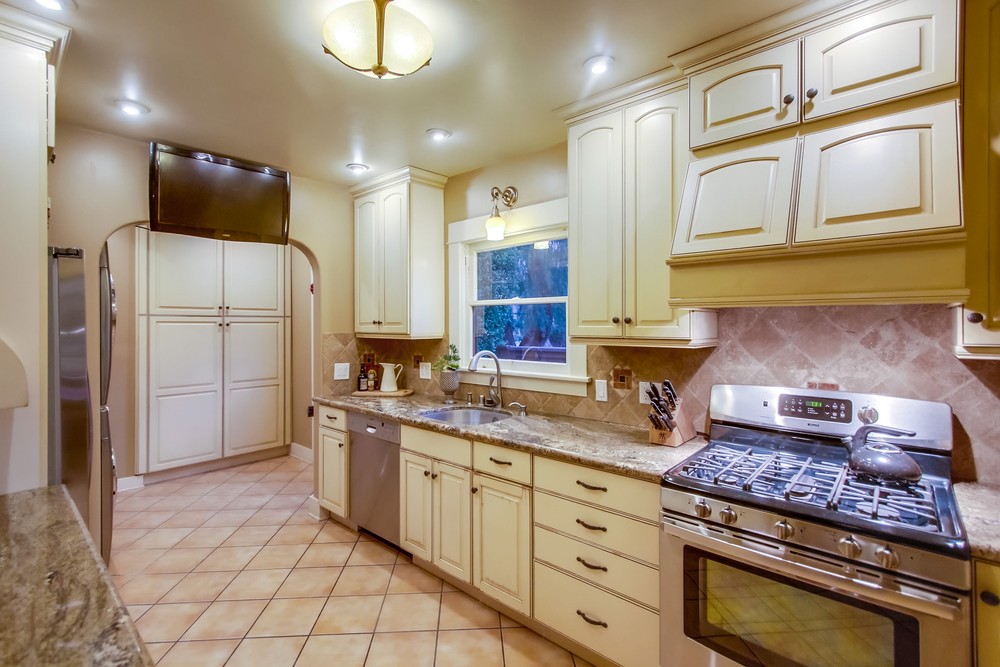 Virtual tour photo 37 of 81 for 4574 Marlborough Dr