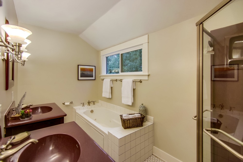 Virtual tour photo 43 of 81 for 4574 Marlborough Dr