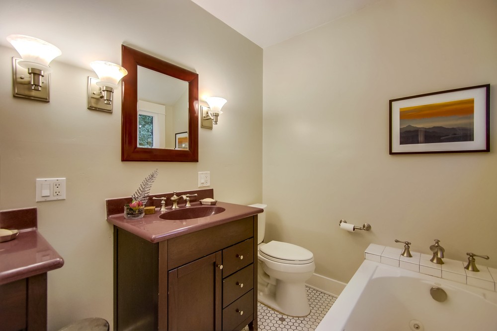 Virtual tour photo 44 of 81 for 4574 Marlborough Dr