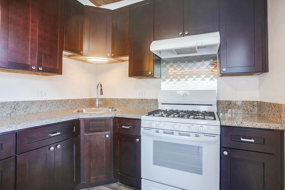 Virtual tour photo 15 of 31 for 4575 Narragansett Ave