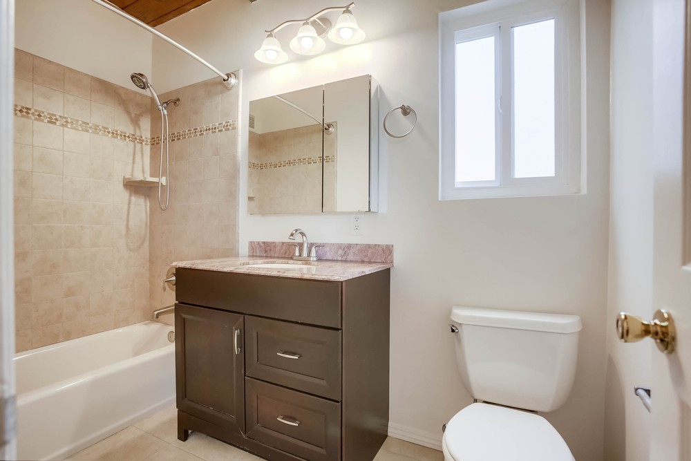 Virtual tour photo 19 of 31 for 4575 Narragansett Ave