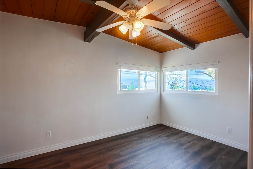 Virtual tour photo 21 of 31 for 4575 Narragansett Ave