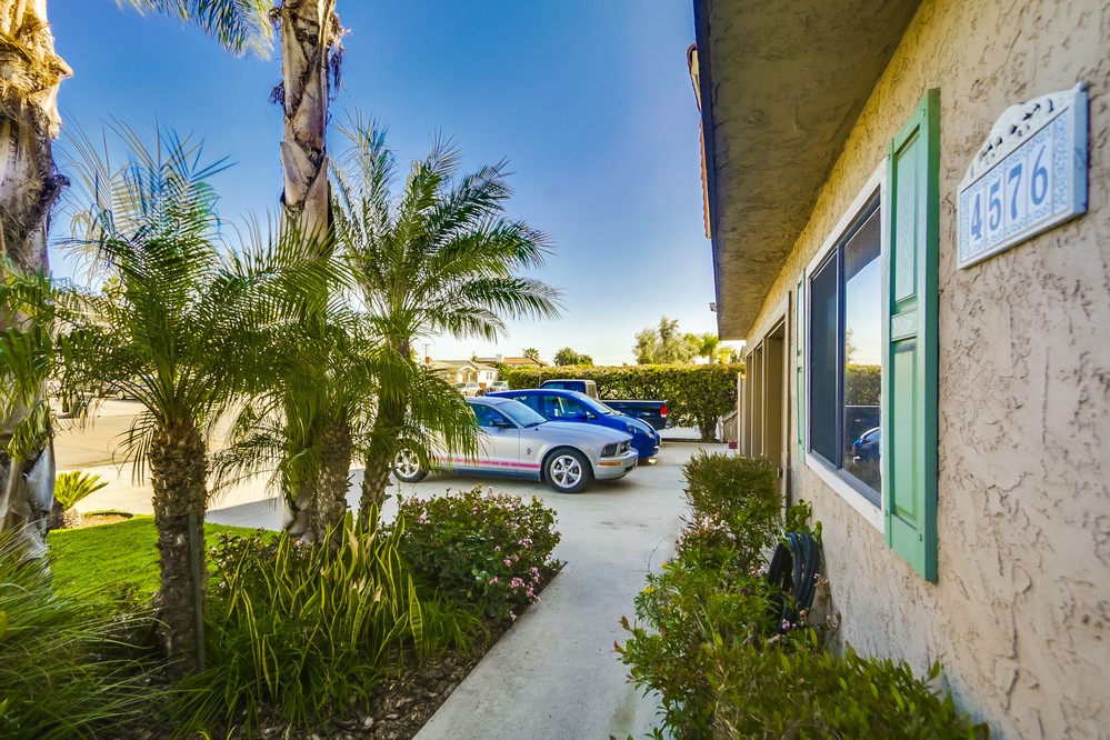 Virtual tour photo 5 of 19 for 4576 Hawley Boulevard #5