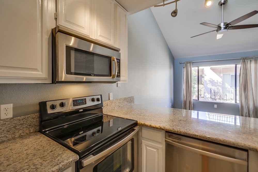 Virtual tour photo 15 of 19 for 4576 Hawley Boulevard #5